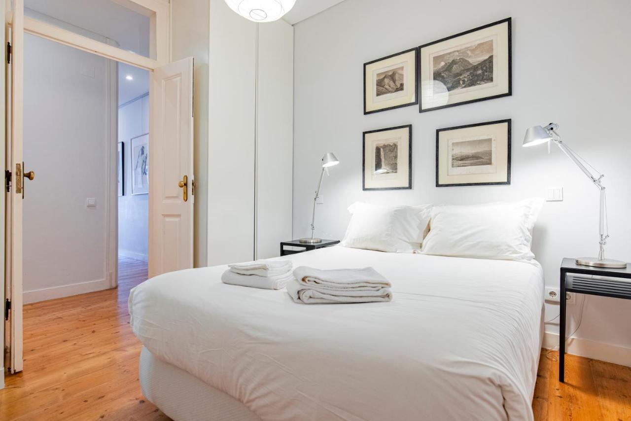 Castelo Design Aparment W/ Balcony & Super View By Lovelystay ลิสบอน ภายนอก รูปภาพ